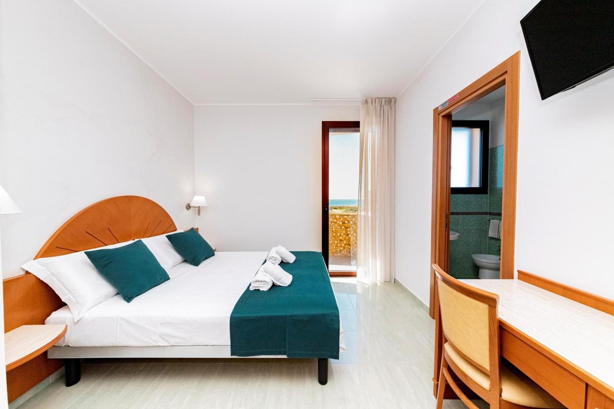 Hotel Alba Torre Lapillo Bagian luar foto