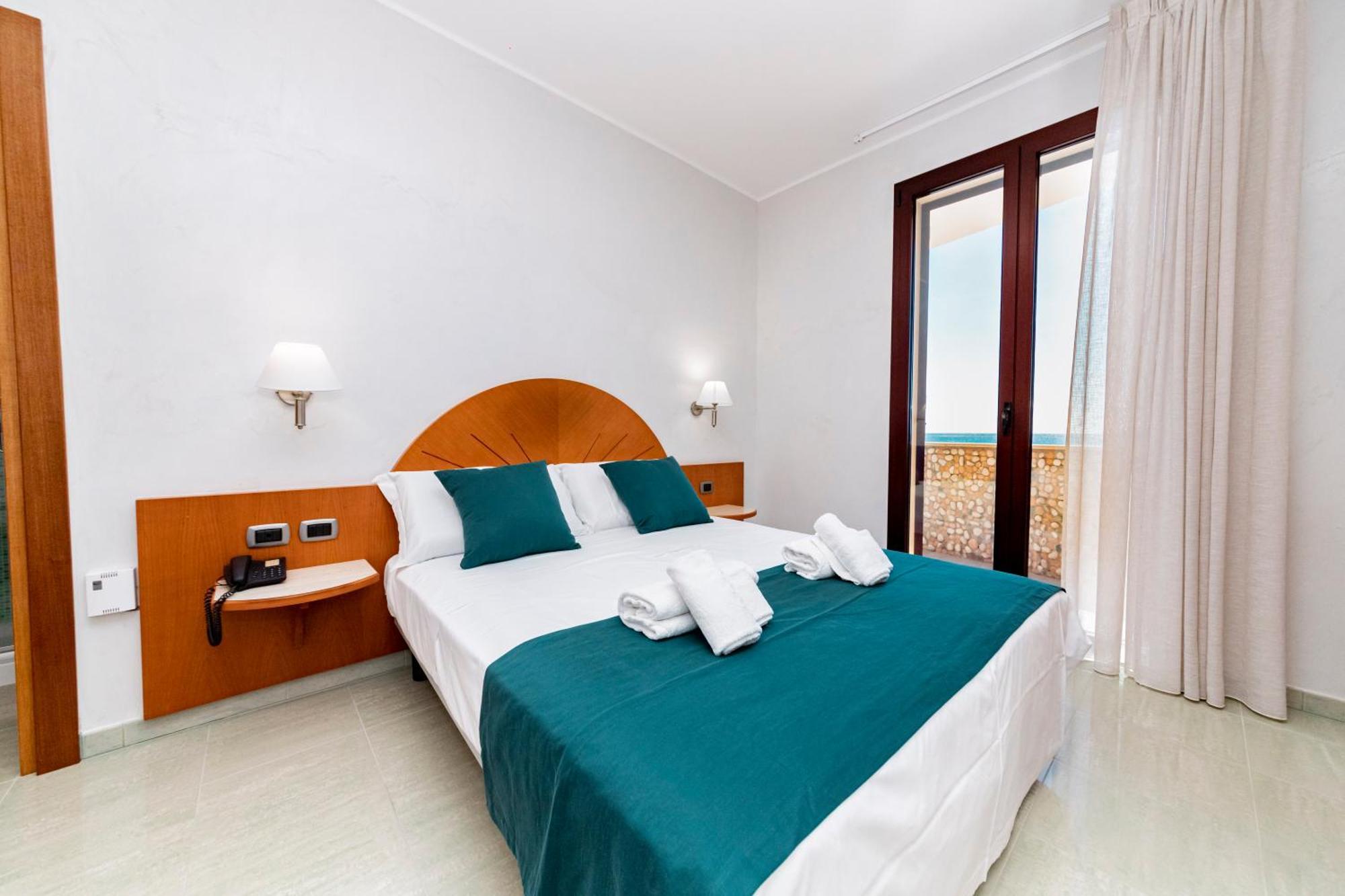 Hotel Alba Torre Lapillo Bagian luar foto